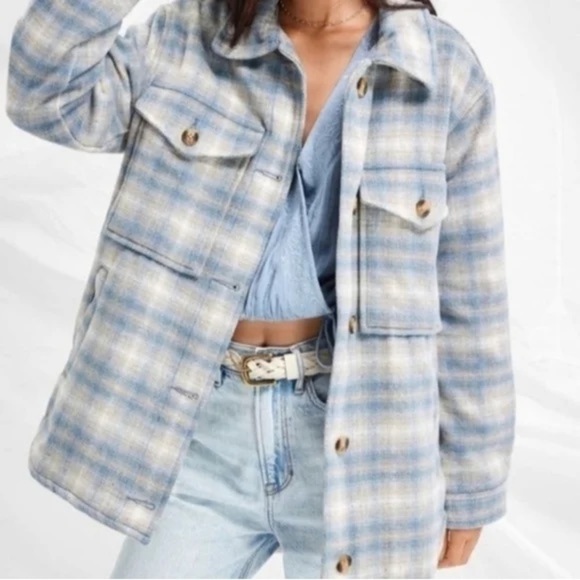 American Eagle Oversized Flannel Shacket Blue Plaid Jacket Coat Button Up - Picture 1 of 6
